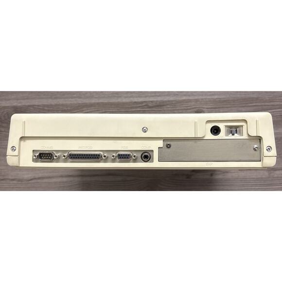 Vintage Toshiba T1100 Plus Laptop Computer with Maxell Micro Floppy Disk MF 2-DD - Picture 8 of 13